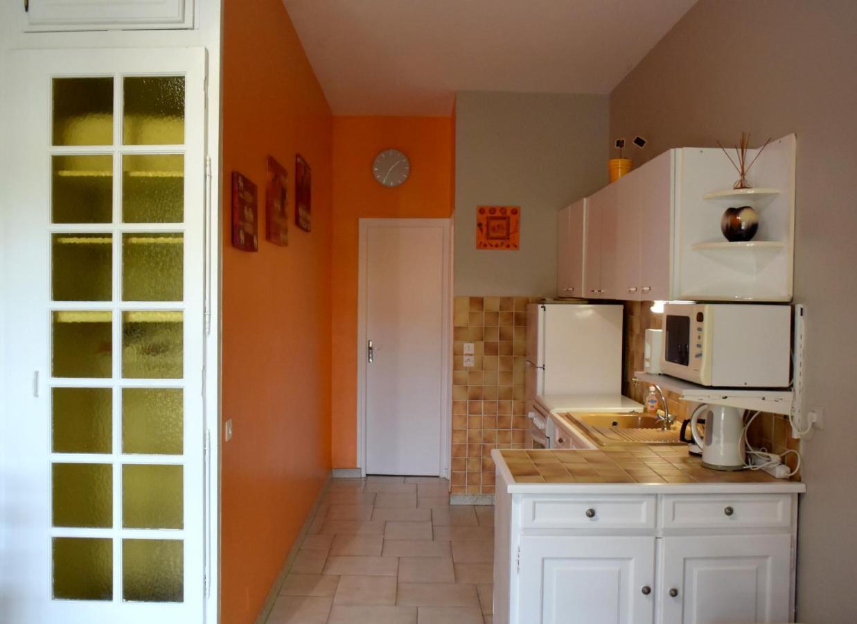 Appartements Dans Villa En Rez De Jardin Hyères Exterior foto