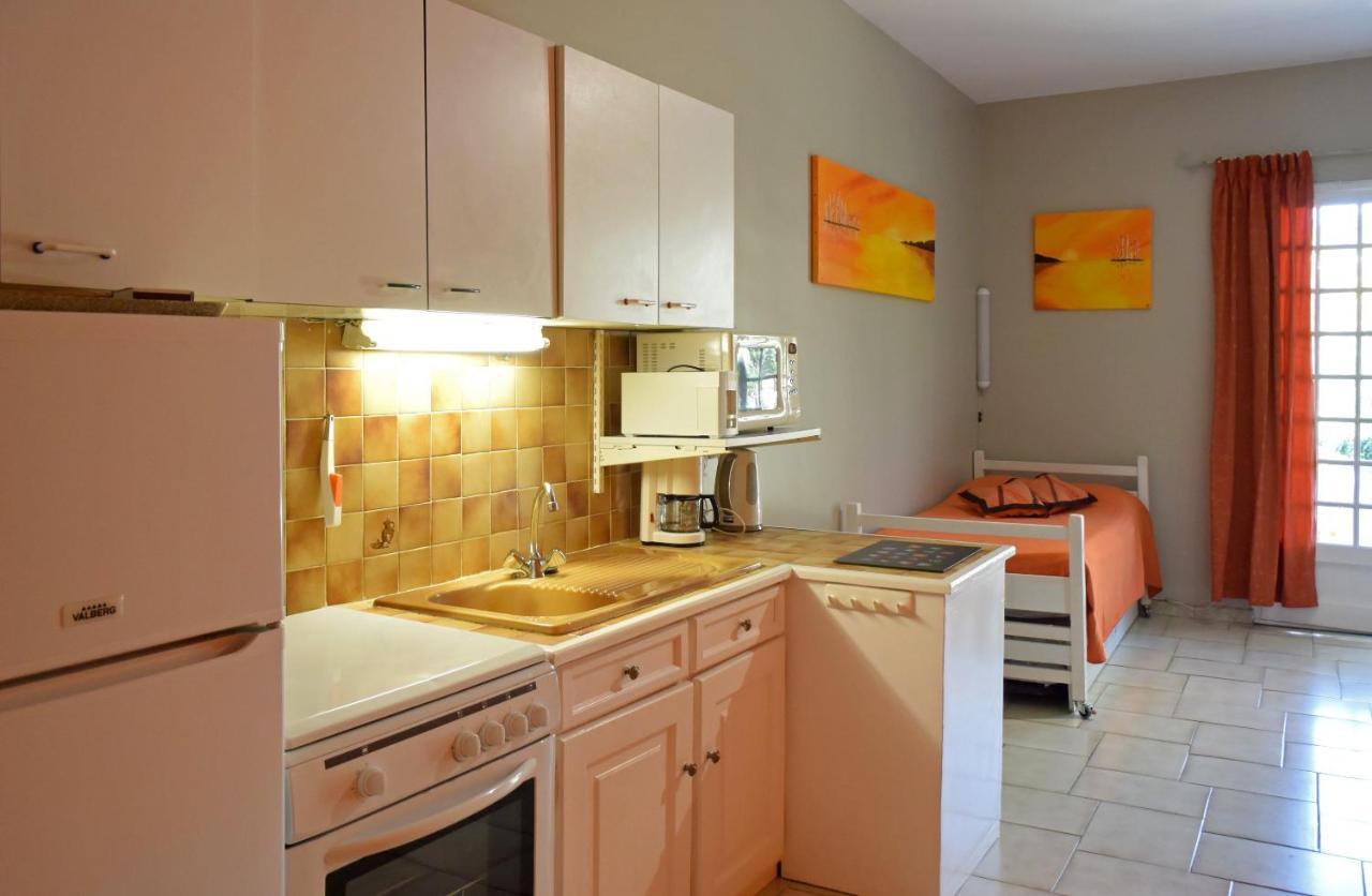 Appartements Dans Villa En Rez De Jardin Hyères Exterior foto